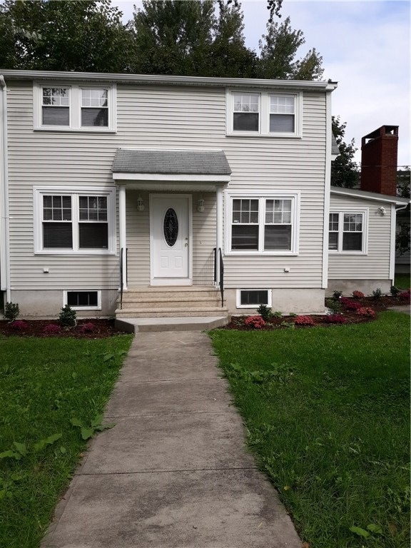 591 Pleasant Valley Pkwy, Providence, RI 02908 - photo 1