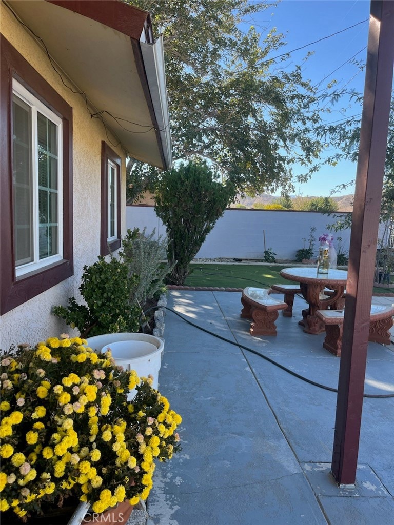 40648 Fieldspring St, Lancaster, CA 93535 - photo 1