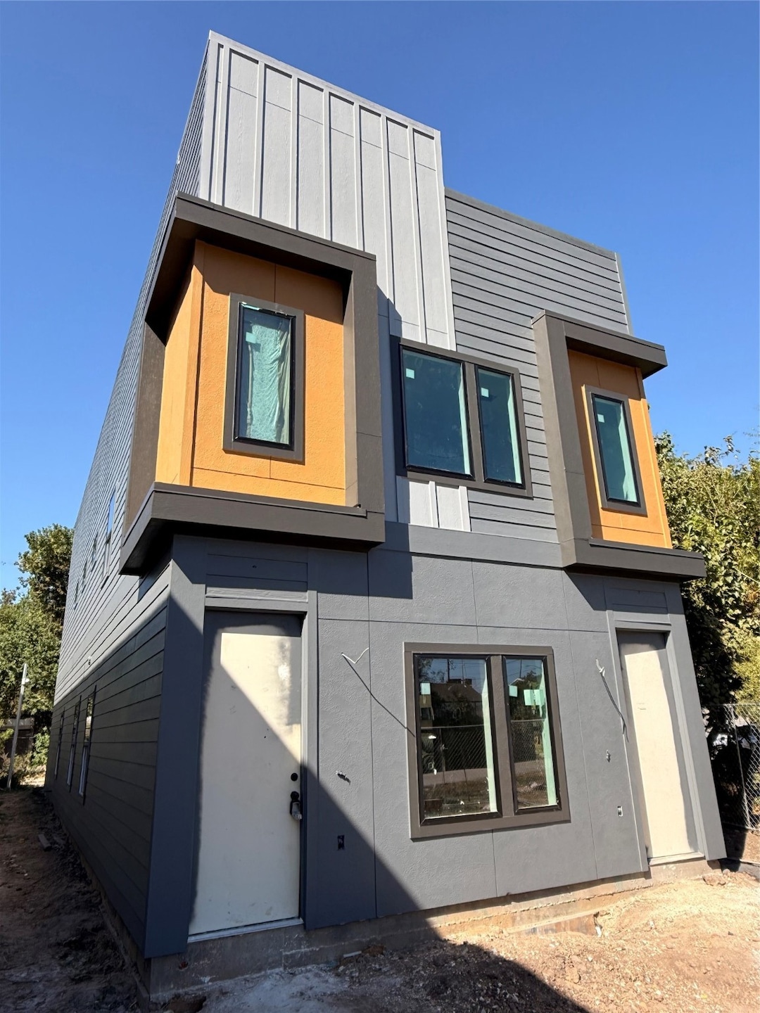 7349 Sandle St unit A-B, Houston, TX 77088 - photo 1