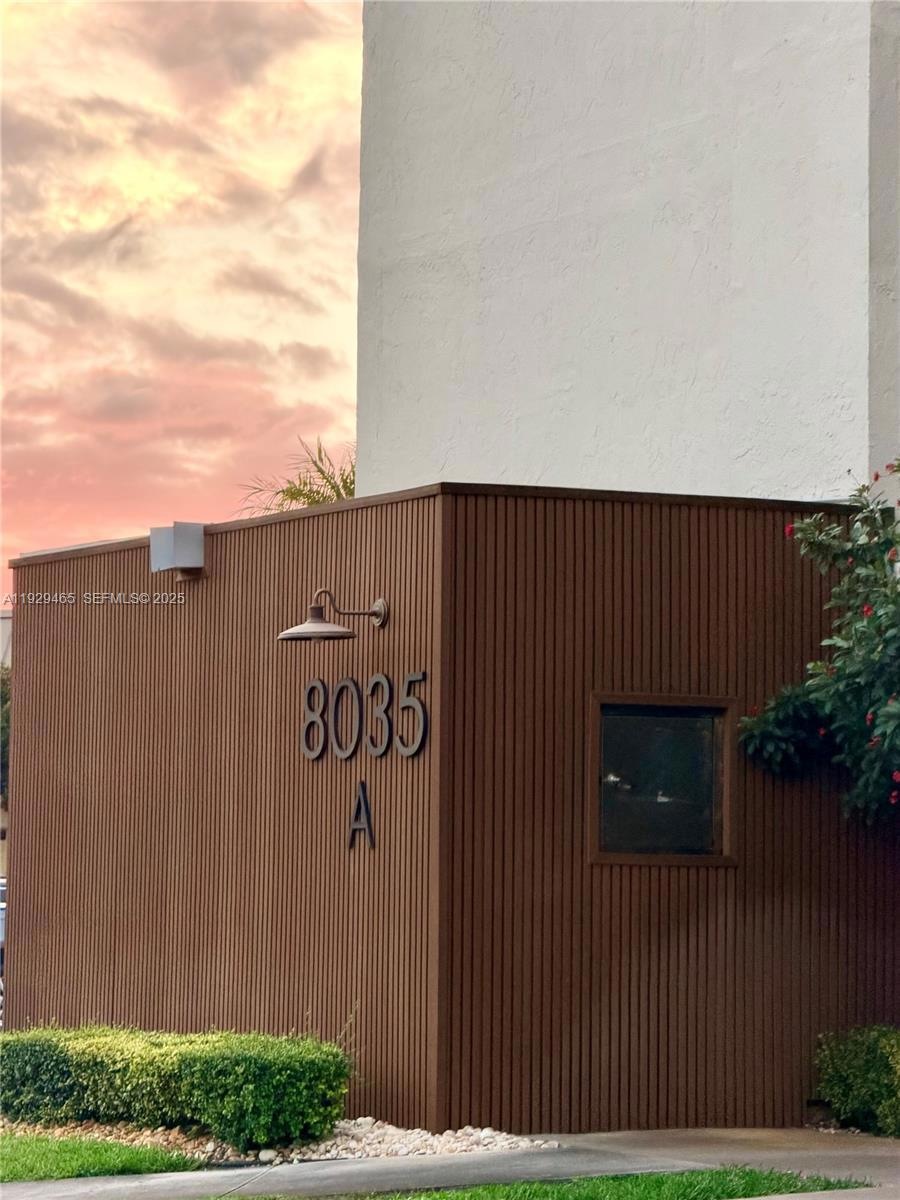 8035 SW 107th Ave unit 317, Miami, FL 33173 - photo 1