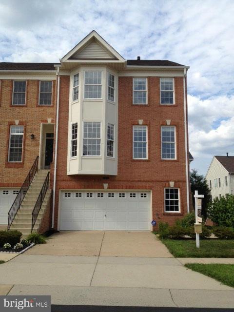 25834 Kirkwood Square, Chantilly, VA 20152 - photo 1