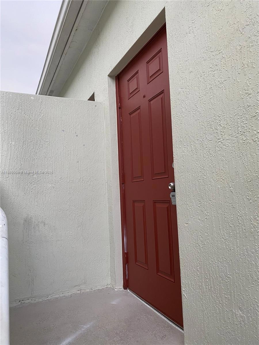 17077 SW 93rd St unit Rear, Miami, FL 33196 - photo 1