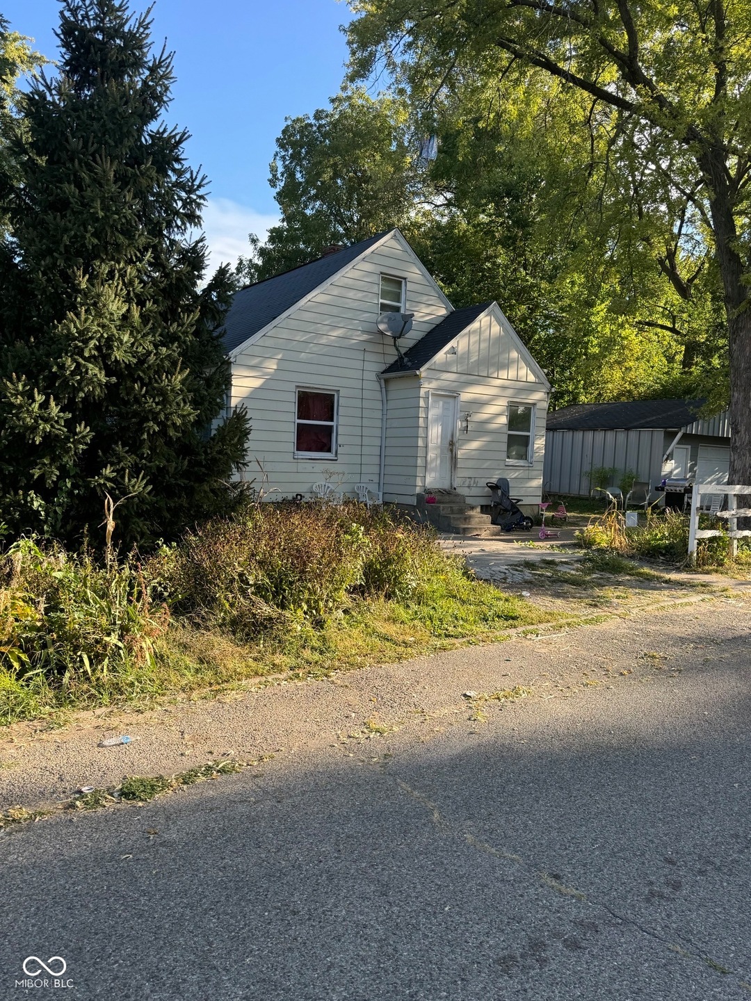 1701 N Bosart Ave, Indianapolis, IN 46218 - photo 1