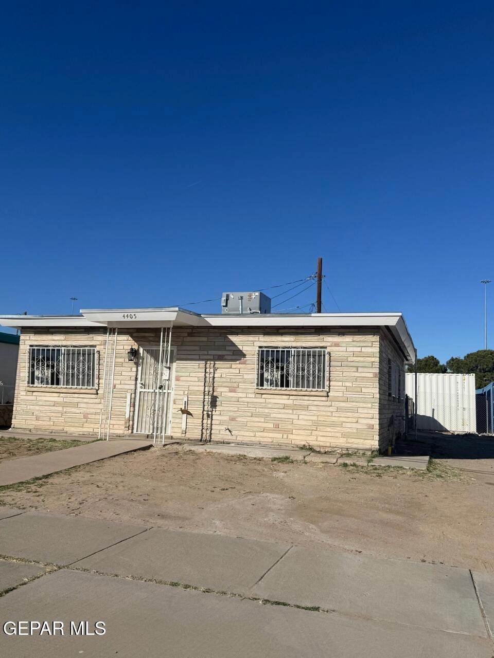 4405 Durazno Ave, El Paso, TX 79905 - photo 1