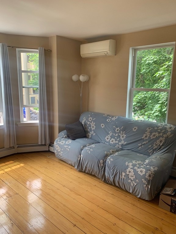 95 Walnut St unit 2, Brookline, MA 02445 - photo 1