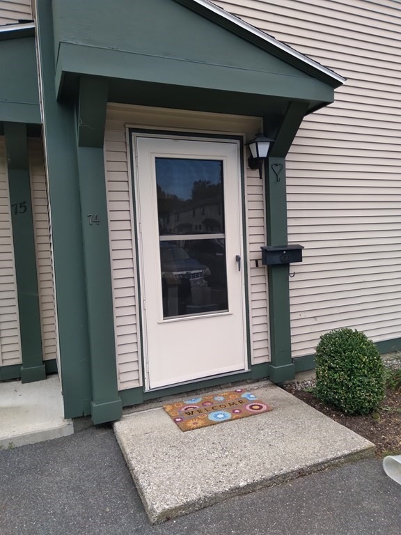 170 E Hadley Rd unit 74, Amherst, MA 01002 - photo 1