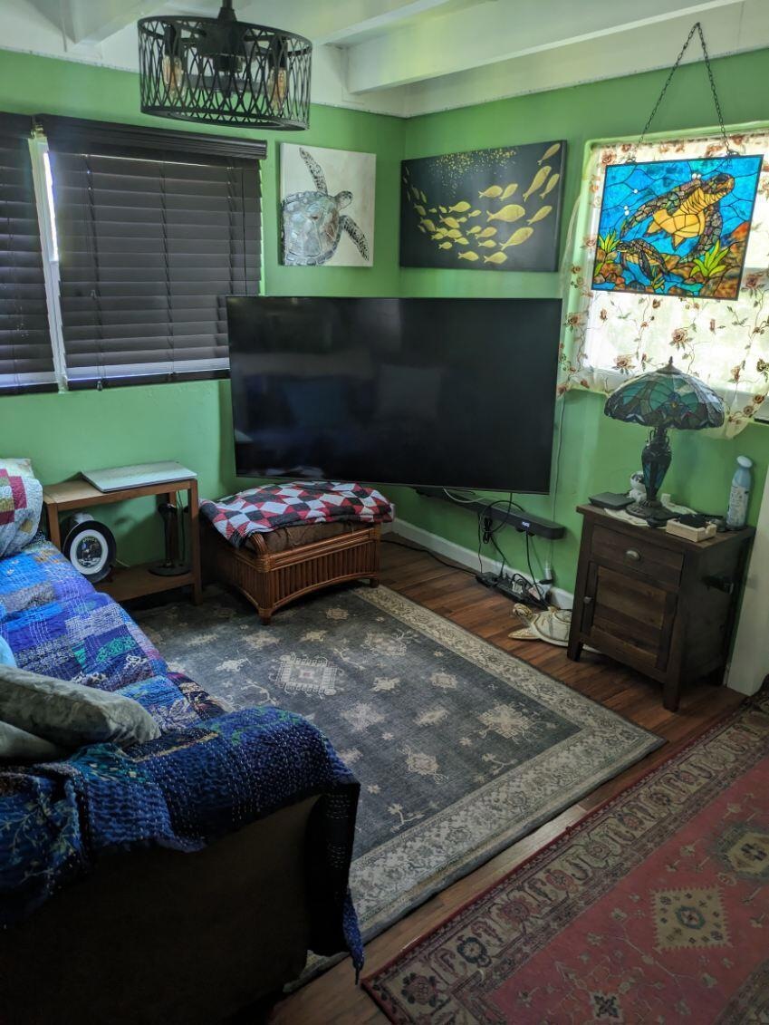 1703 c johnson living green 24