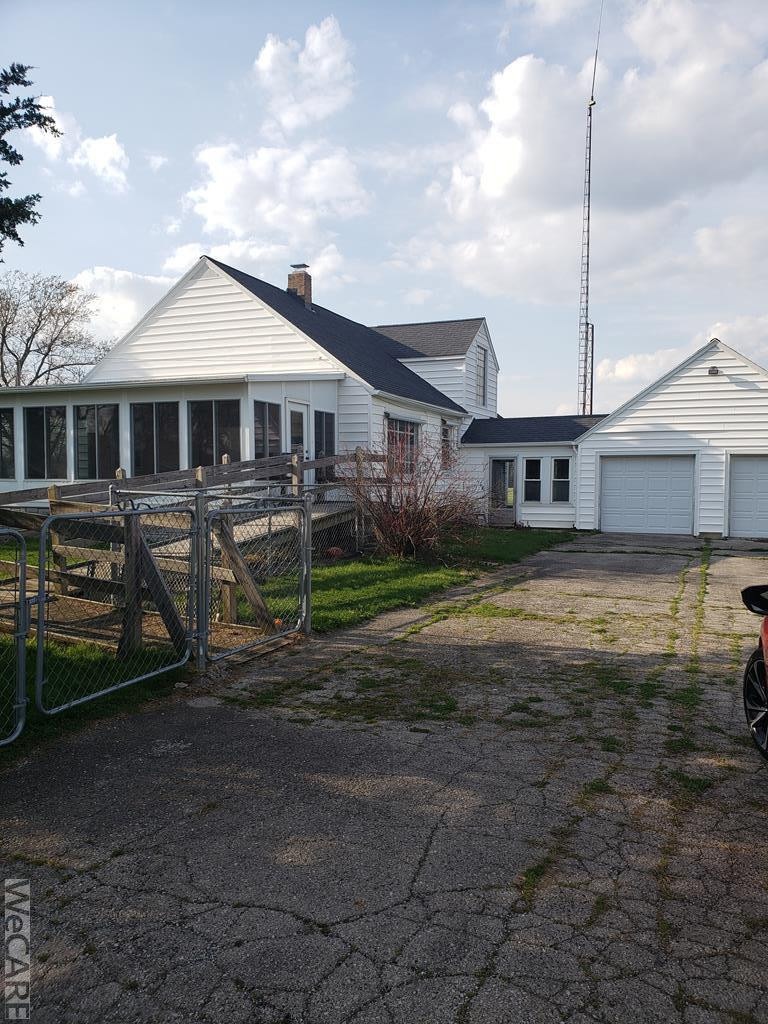 2660 W Hume Rd, Lima, OH 45806 - photo 1