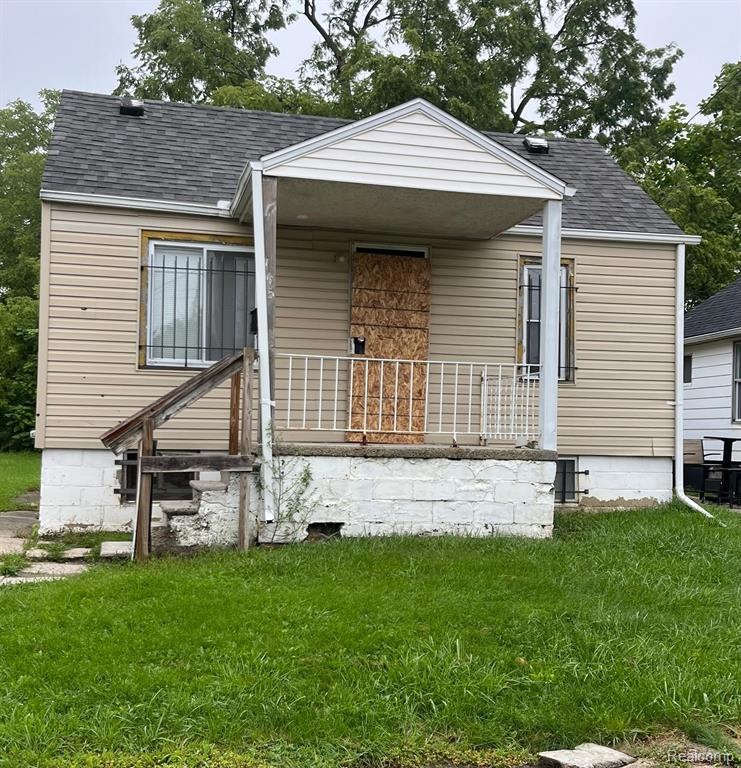 745 E Bundy Ave, Flint, MI 48505 - photo 1