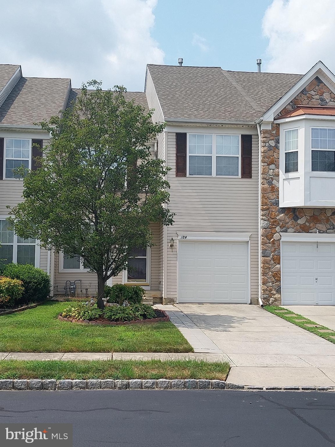 184 Rittenhouse Dr, Woodbury, NJ 08096 - photo 1