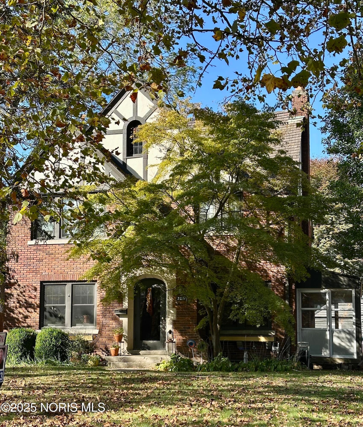 Under Contract $285,000