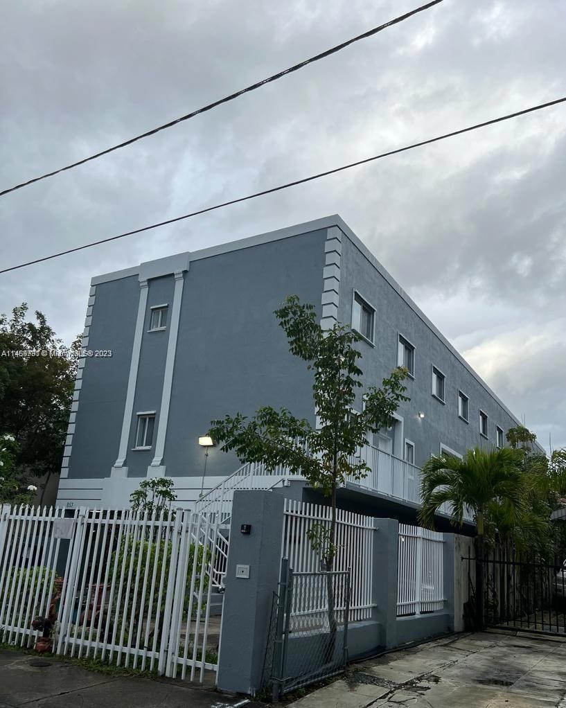 853 SW 2nd St unit 206, Miami, FL 33130 - photo 1