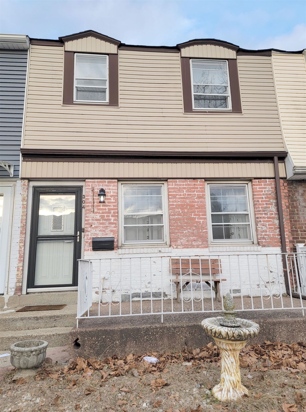 304 Stevens Ave, Jersey City, NJ 07305 - photo 1