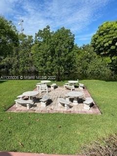 54 Windsor C unit 54C, West Palm Beach, FL 33417 - photo 1