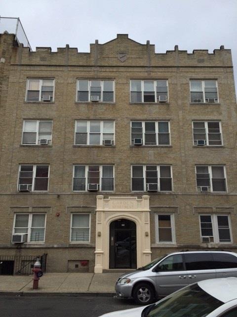 135 van Wagenen Ave unit 4D, Jersey City, NJ 07306 - photo 1