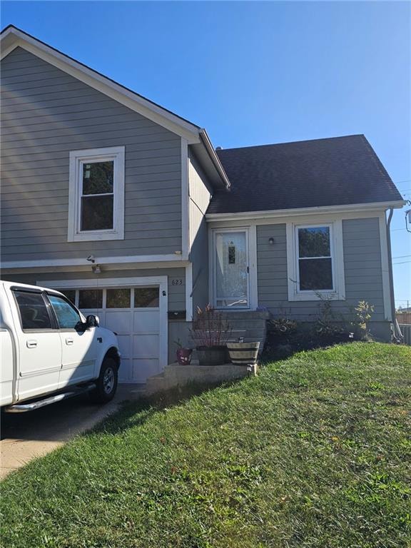 Pending $299,900 • Co-Listing Agent