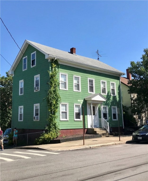 71 Pine St, Pawtucket, RI 02860 - photo 1