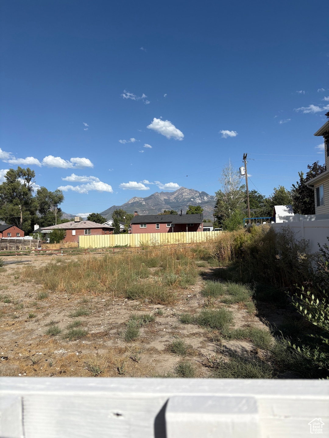 View of yard featuring a mountain view
