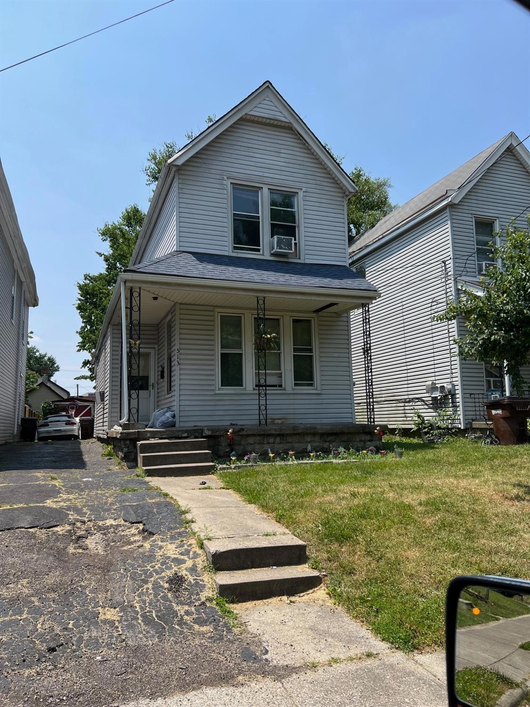 513 Lombardy St, Cincinnati, OH 45216