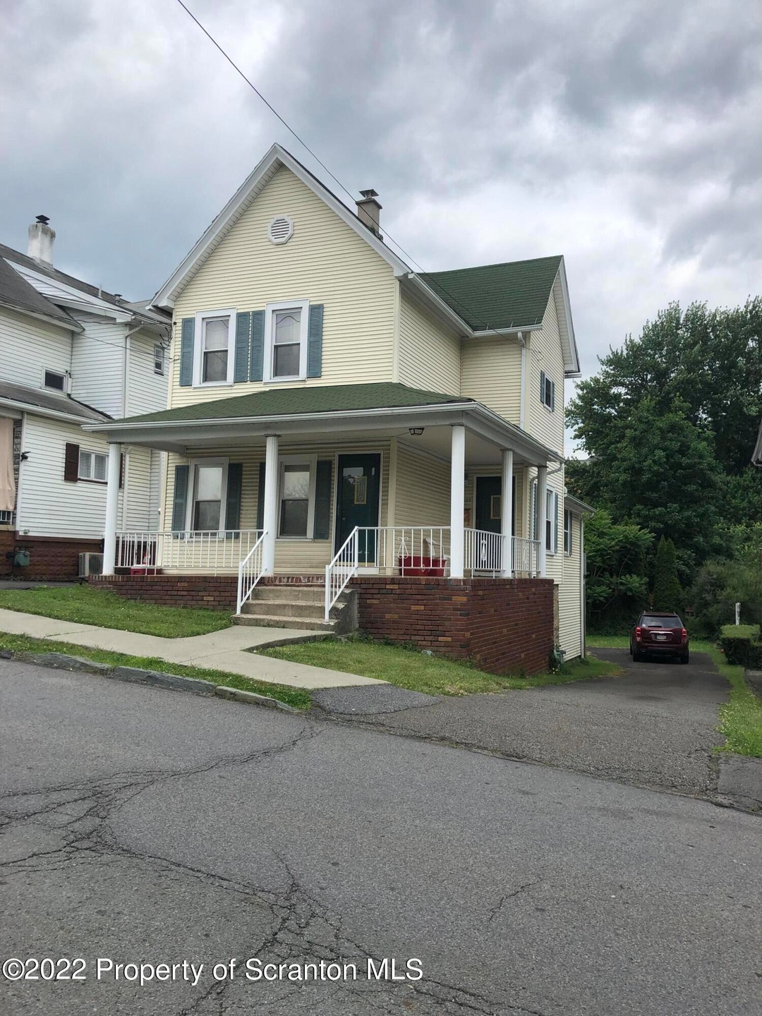 1627 Church Ave, Scranton, PA 18508 MLS GSB222943