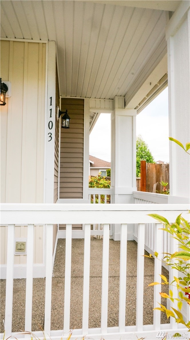 1103 Ofarrell Ln NW, Orting, WA 98360 - photo 1