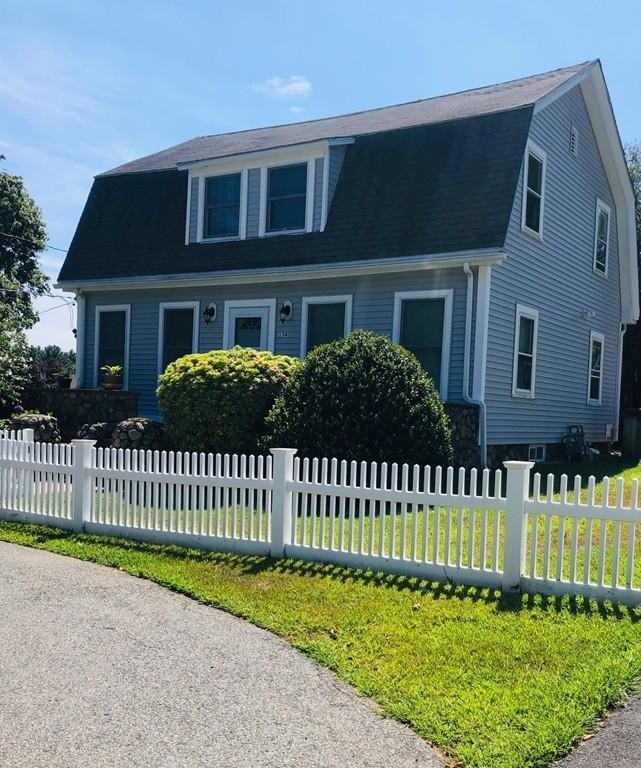 134 Whiting St unit 2, Hanover, MA 02339 - photo 1