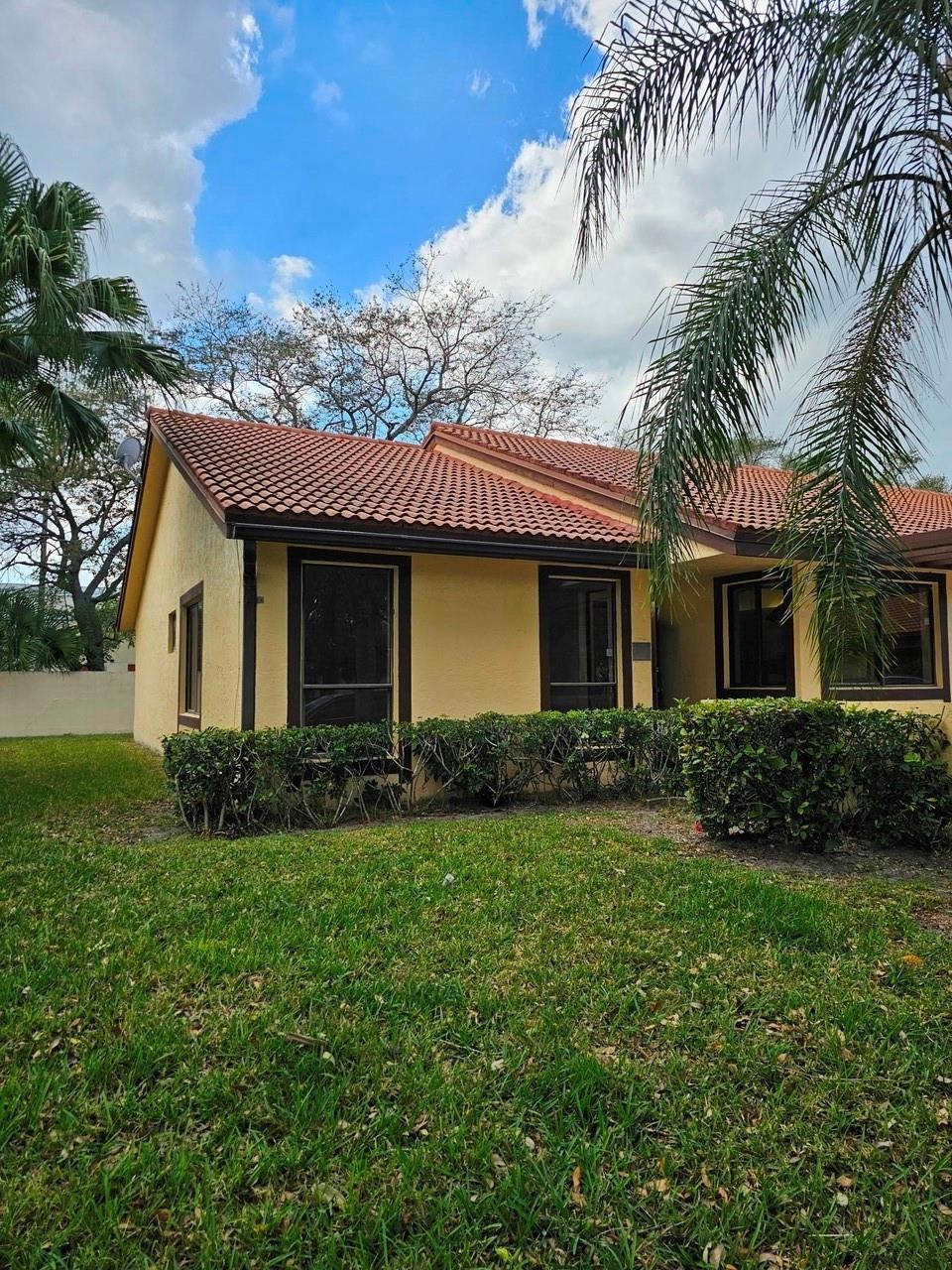 7263 Papaya Way, Tamarac, FL 33321 - photo 1