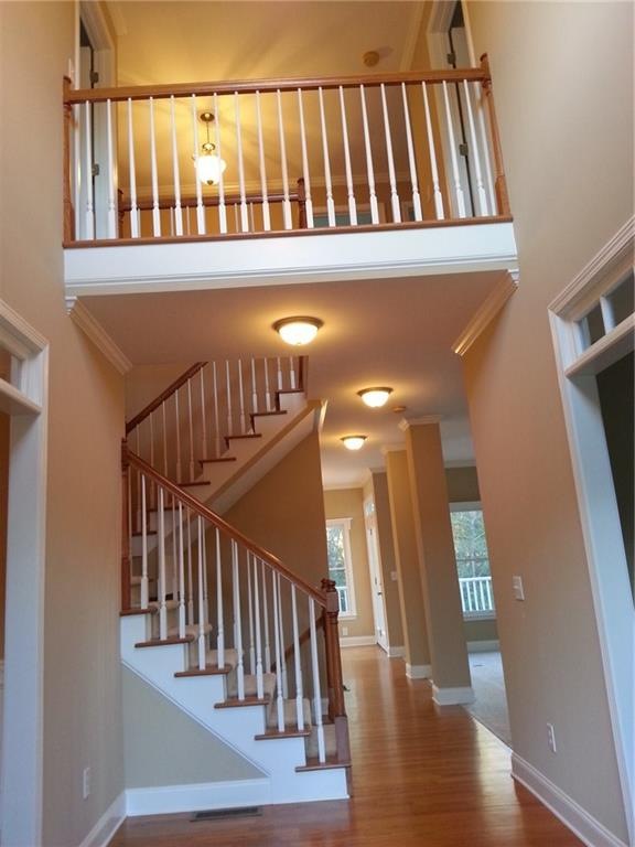 2 story foyer