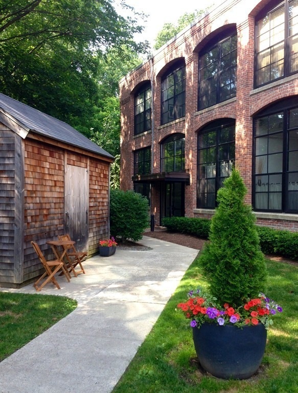 1 Aberdeen Way unit 123, Cambridge, MA 02138 - photo 1