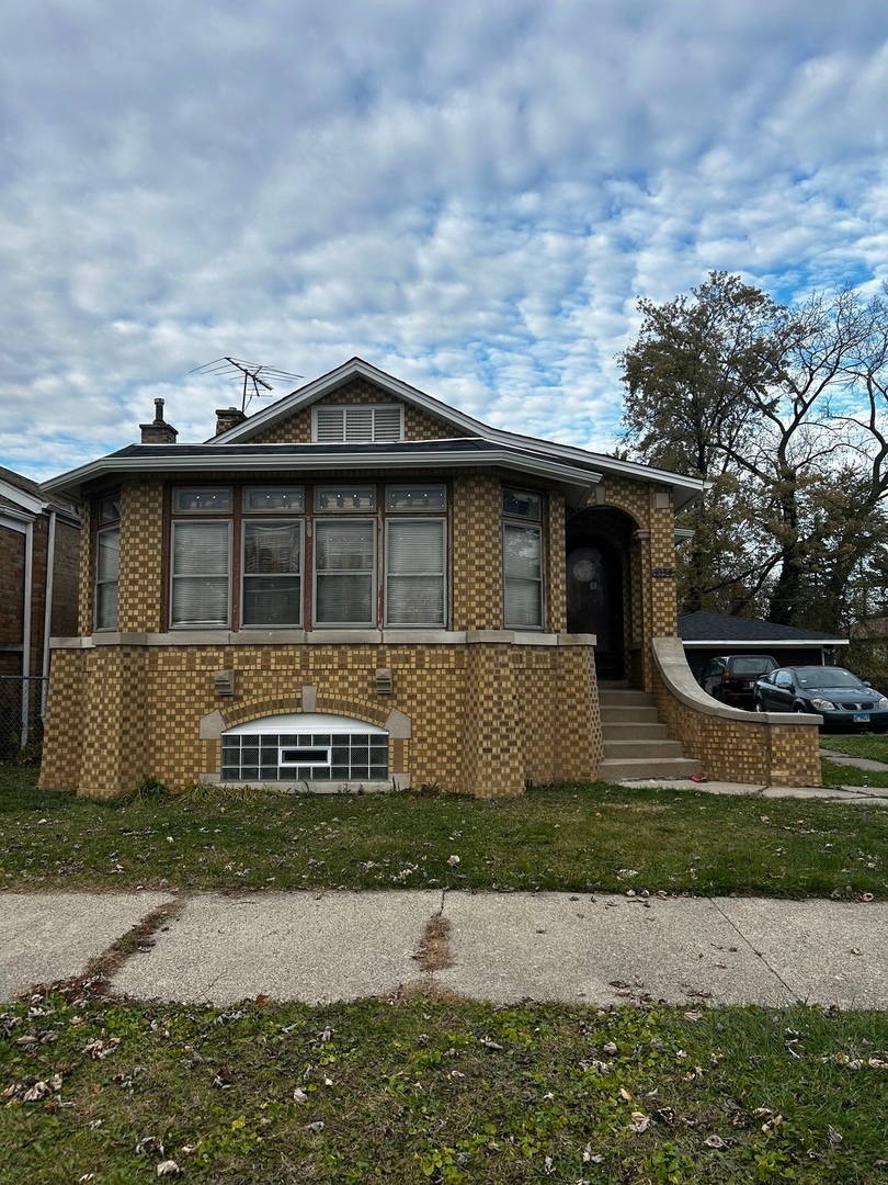 1034 W 104th Place, Chicago, IL 60643 - photo 1