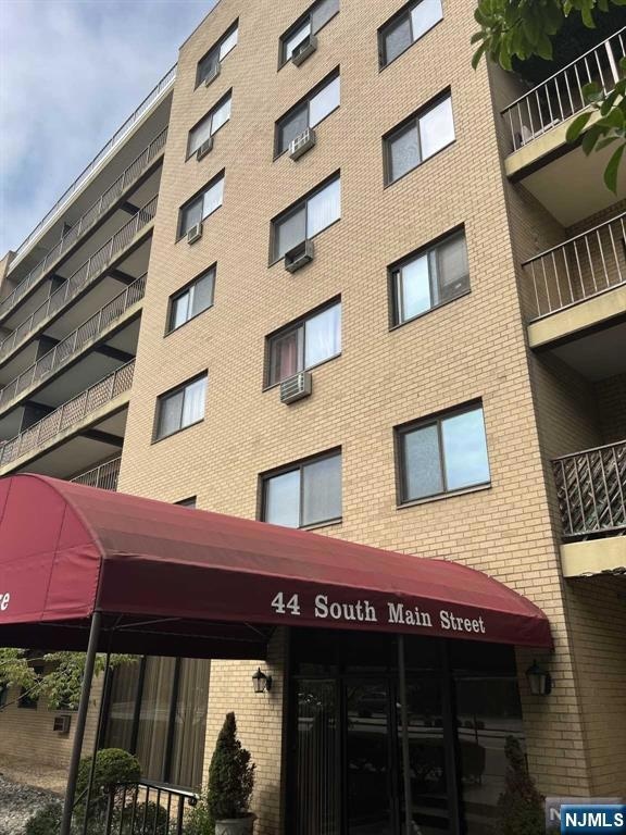 Marlborough House Condominiums unit 2E, Lodi, NJ 07644 - photo 1