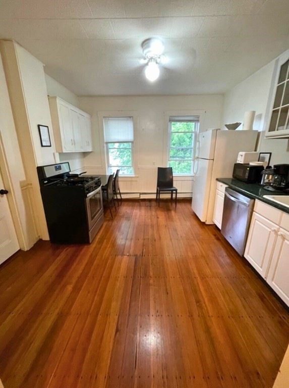 334 Hurley St unit 3, Cambridge, MA 02141 - photo 1