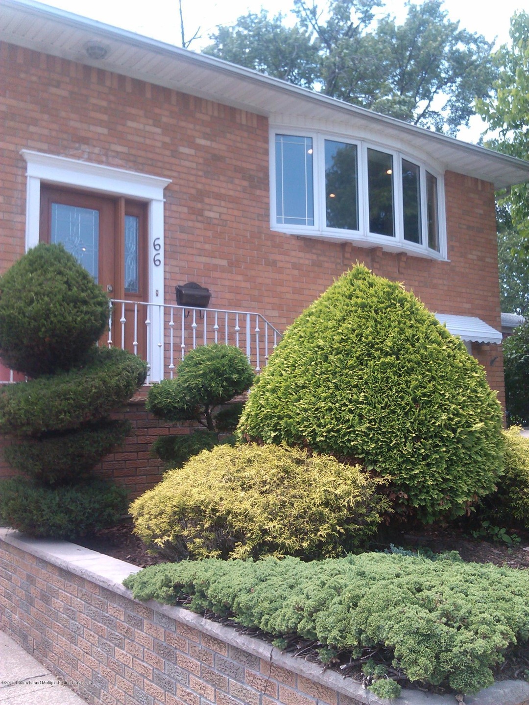 66 Woodlawn Ave, Staten Island, NY 10305 - photo 1