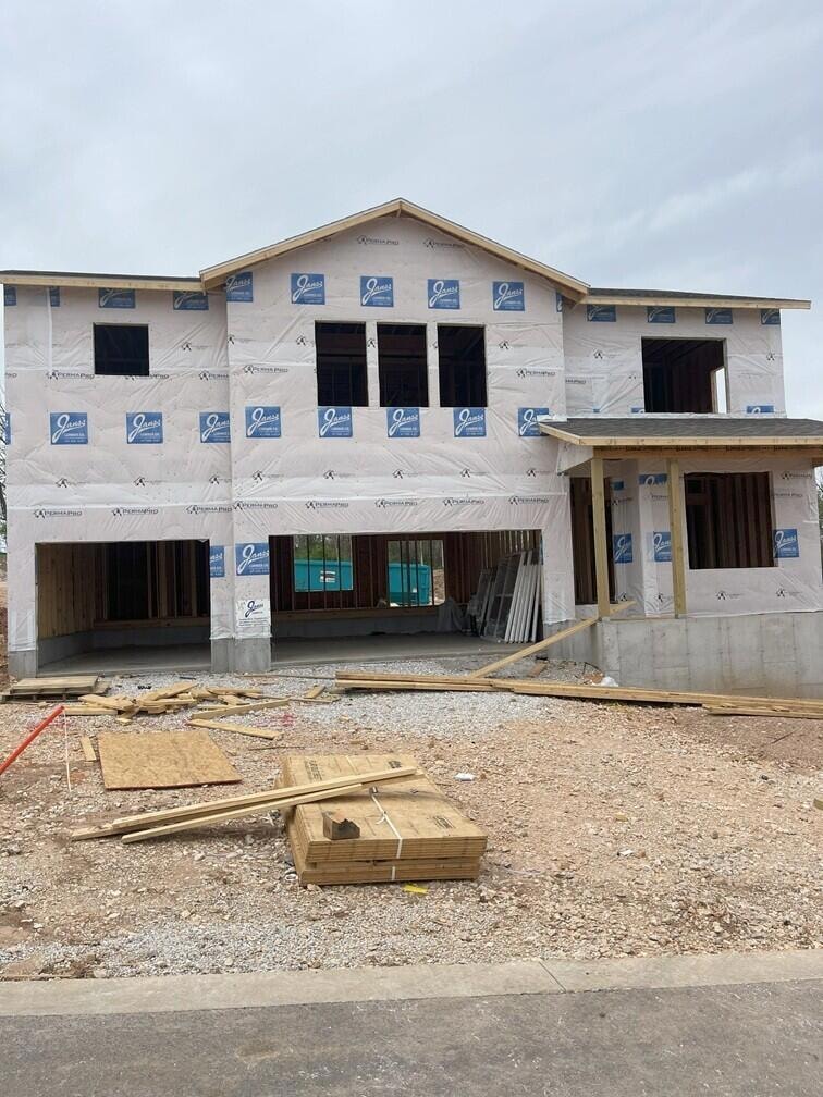 For Sale $648,000 • Co-Listing Agent