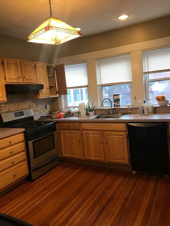 526 Talbot Ave unit 2, Dorchester Center, MA 02124 - photo 1