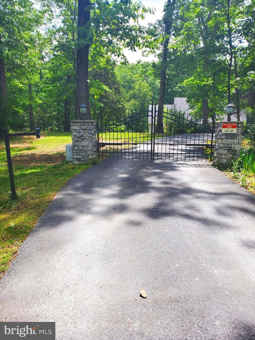 258 Douglas Dr, Middletown, VA 22645 - photo 1