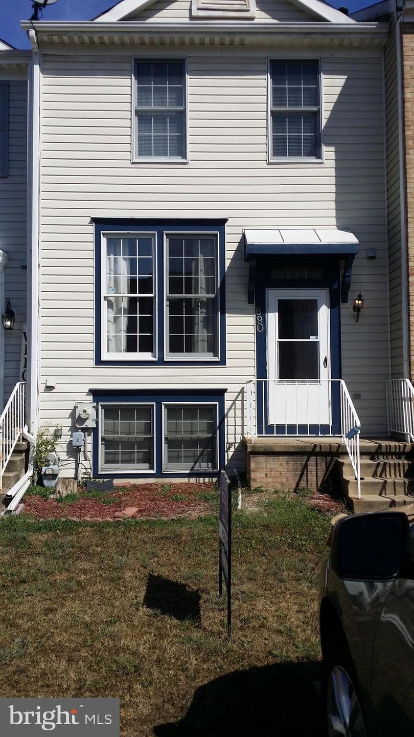 690 Corsica Ave, Bear, DE 19701 - photo 1