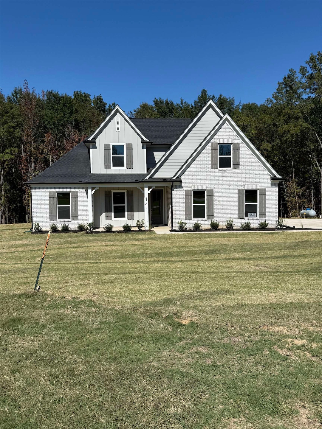 141 Centerline Roper Loop, Byhalia, MS 38611 - photo 1