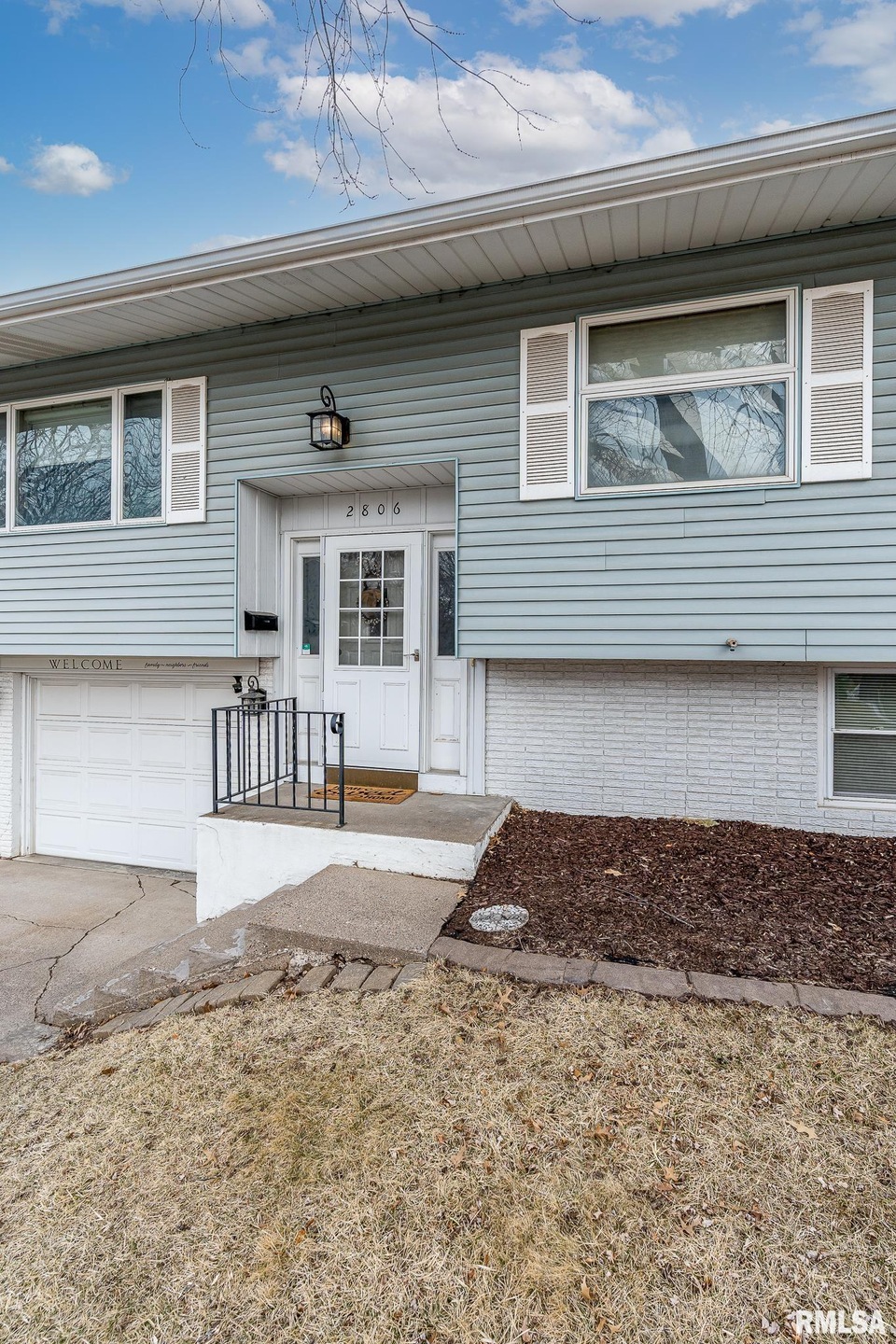2806 E 35th St, Davenport, IA 52807 - photo 1