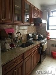 2914 139th St unit 5G, Flushing, NY 11354 - photo 1