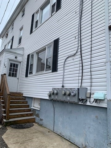 193 Snell St unit 1, Fall River, MA 02721 - photo 1