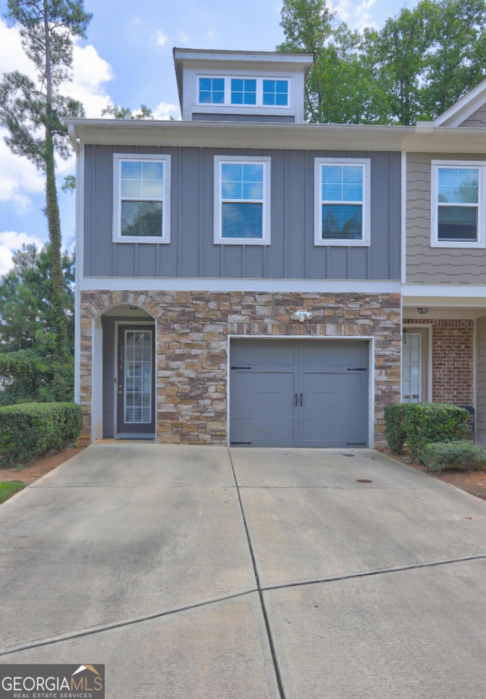 2256 Triple Crown Ln, Lithonia, GA 30058 - photo 1