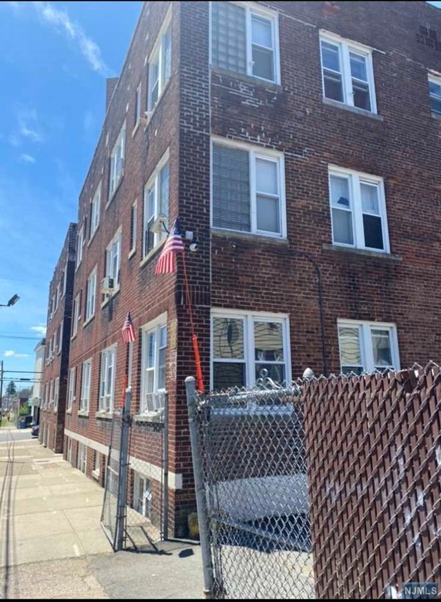 338 E 23rd St unit 8C, Paterson, NJ 07514 - photo 1