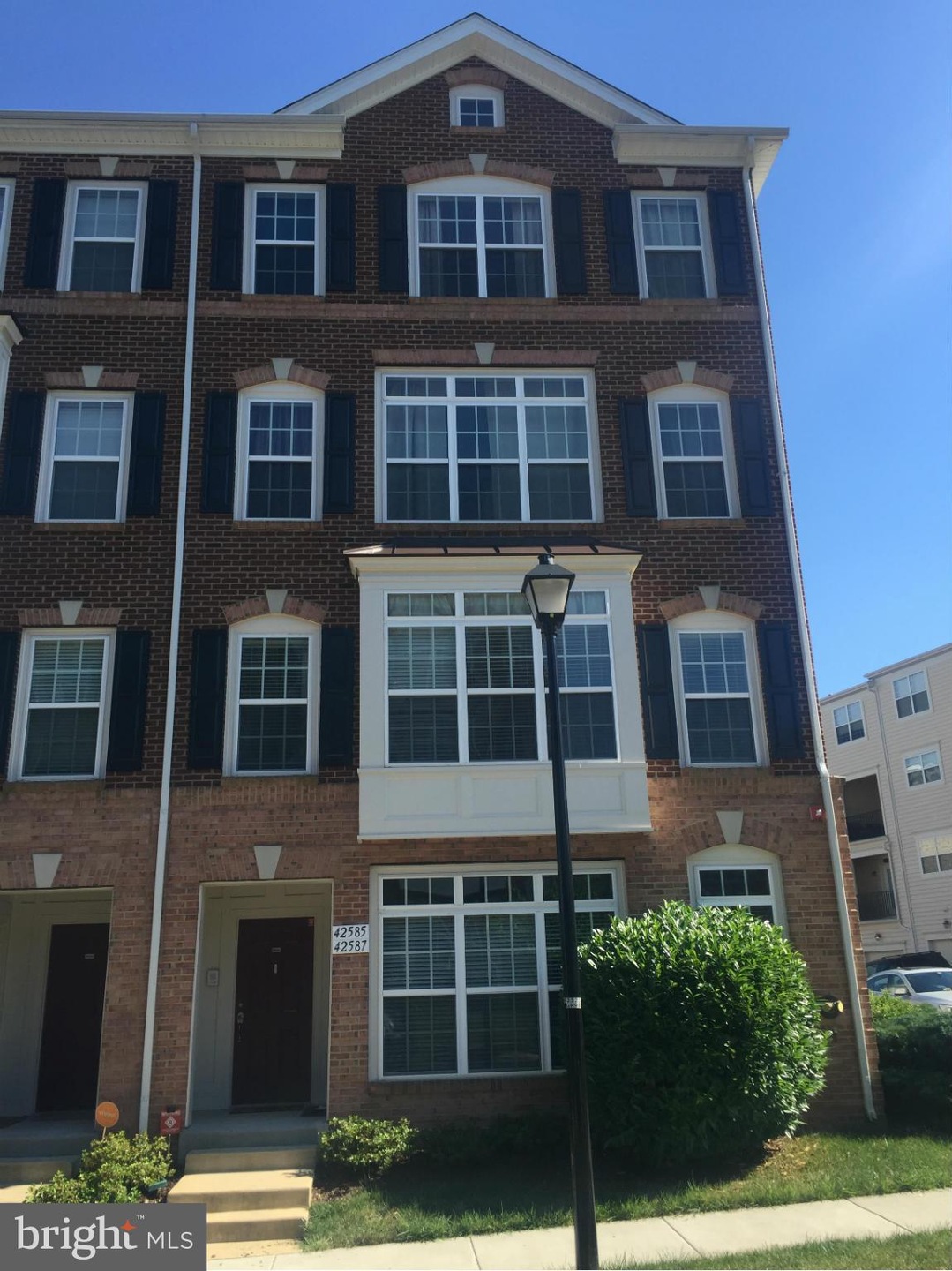 42585 Cardinal Trace Terrace unit 42585, Ashburn, VA 20148 - photo 1