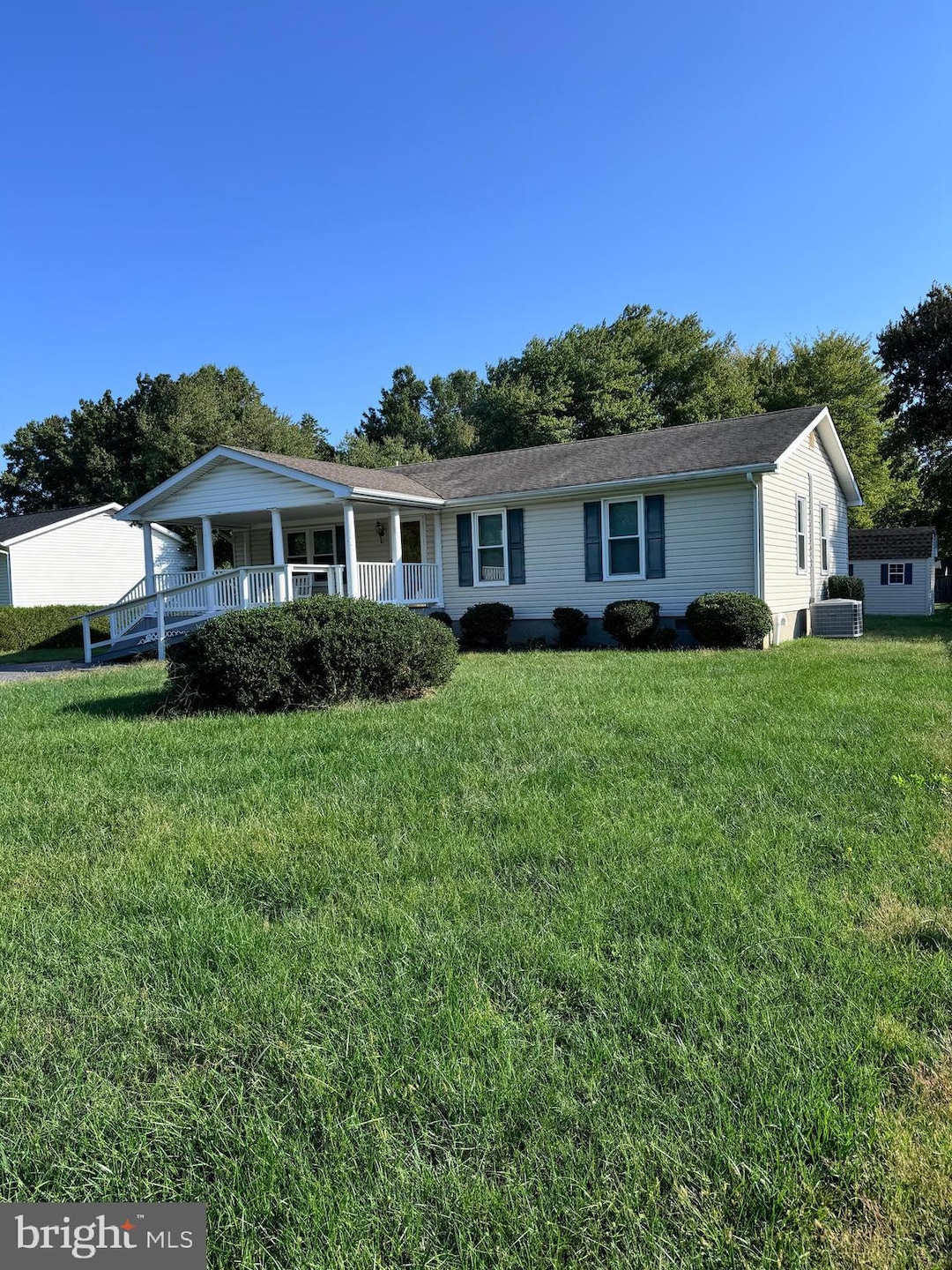 906 Cloverfields Dr, Stevensville, MD 21666 - photo 1