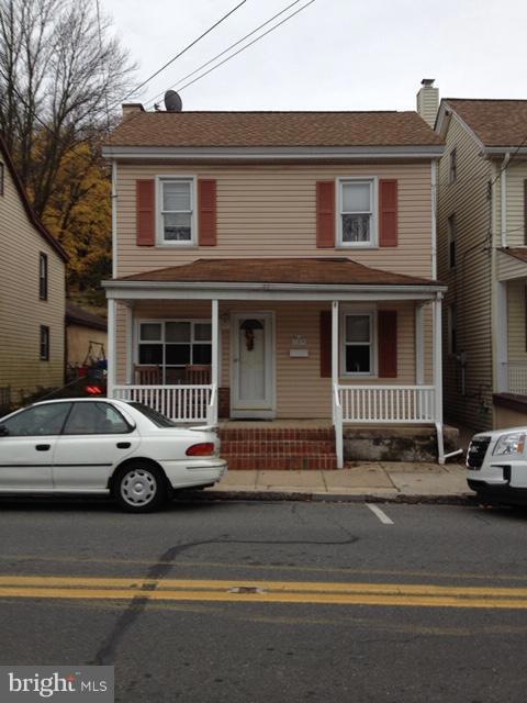 159 E Wyomissing Ave, Mohnton, PA 19540 - photo 1
