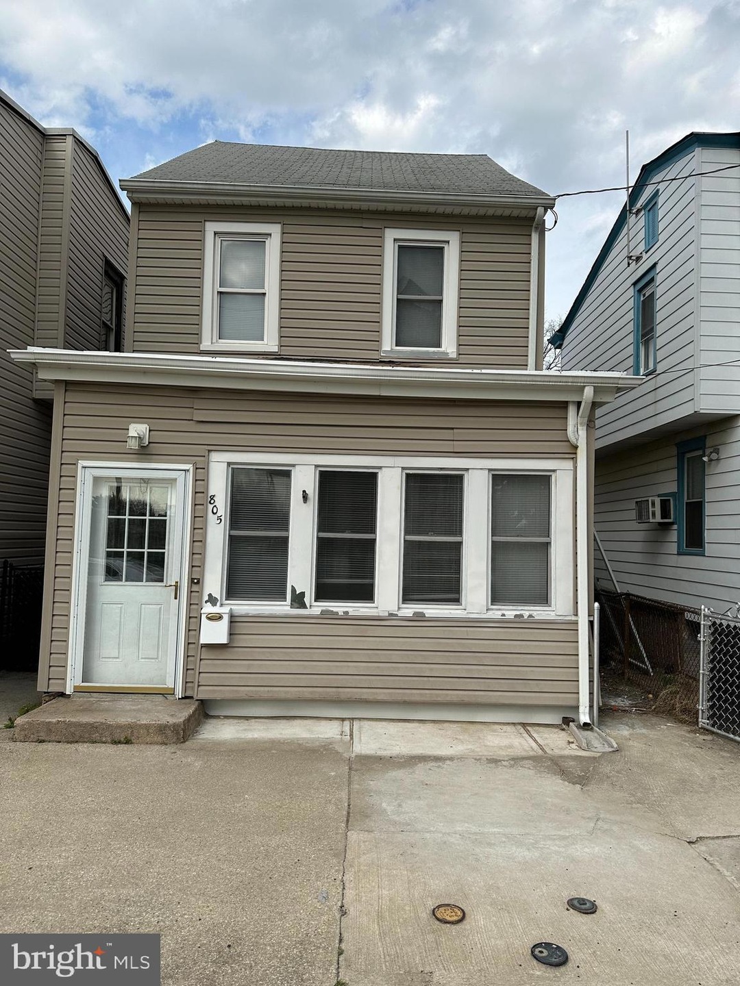 805 Little Somerset St, Gloucester City, NJ 08030 - photo 1