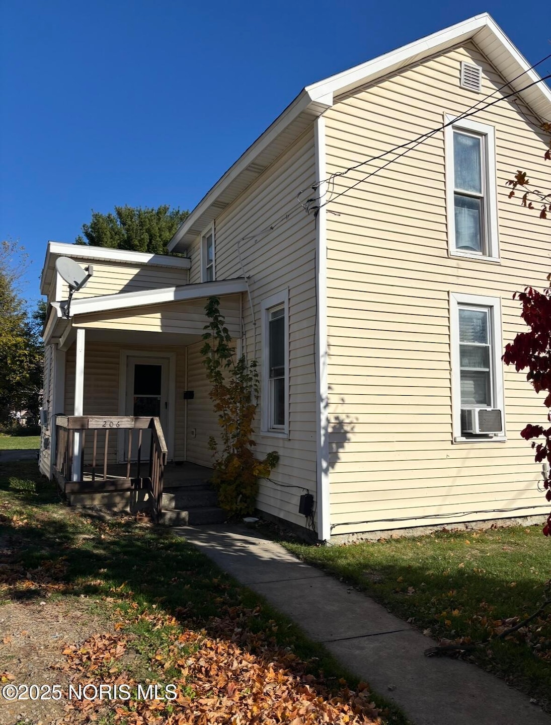 206 Midland Ave, Findlay, OH 45840 - photo 1