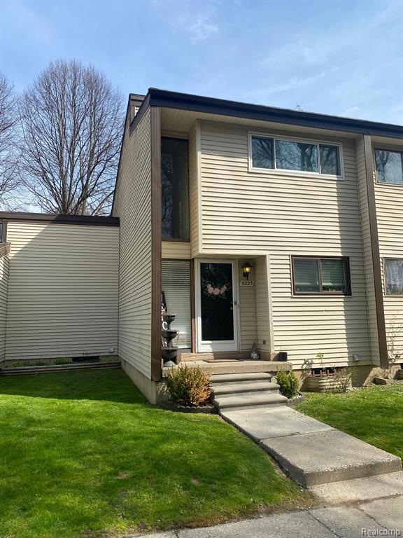 5225 Orchard Grove Dr unit 13, Flint, MI 48507 - photo 1