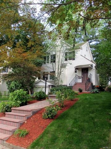 32 Cross St, Bronxville, NY 10708 - photo 1